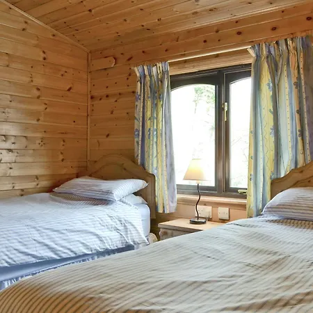 Loweswater- Burnside Park * كيسويك